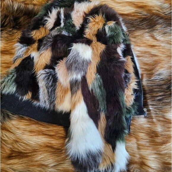 H&M Size 4 Camouflage Patchwork Faux Rabbit Zippered Bomber Jacket - Picture 3 of 7